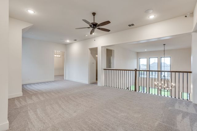 140 Mckinley Drive, Burleson, TX 76028