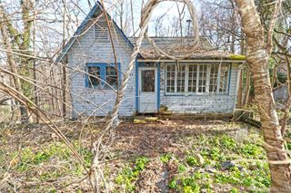 25 Harper Street, Lake Peekskill, NY 10537