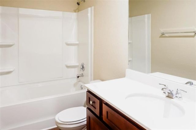 2985 Cleburne Terrace, Hampton, GA 30228