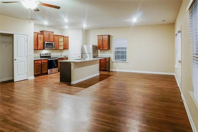 2985 Cleburne Terrace, Hampton, GA 30228