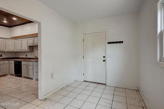 2118 S Wall Avenue, Joplin, MO 64804