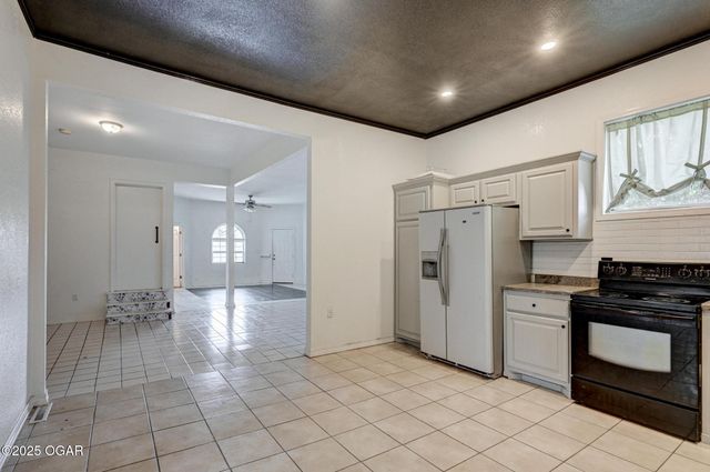 2118 S Wall Avenue, Joplin, MO 64804