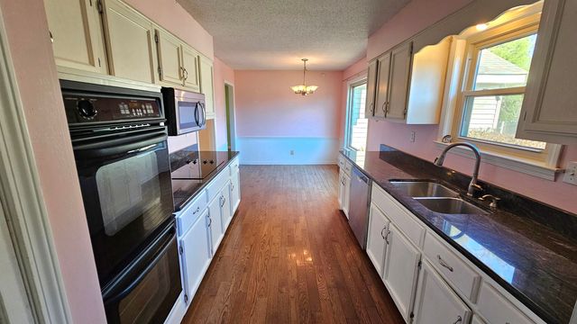 1411 POPLAR RIDGE DR, Memphis, TN 38120