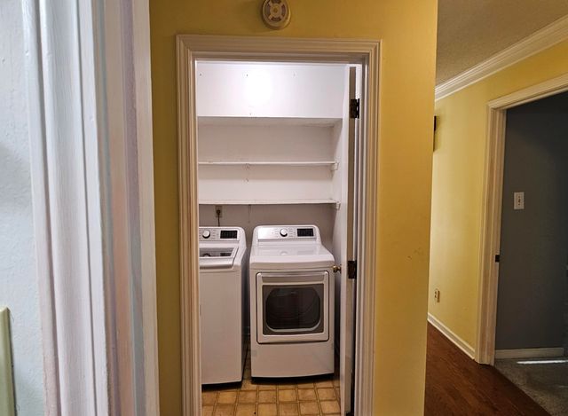 1411 POPLAR RIDGE DR, Memphis, TN 38120