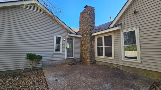 1411 POPLAR RIDGE DR, Memphis, TN 38120