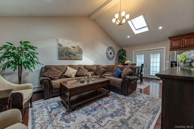 23 Jupiter Road, Rocky Point, NY 11778