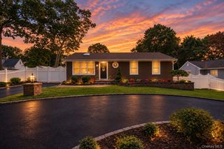 23 Jupiter Road, Rocky Point, NY 11778