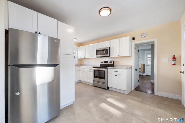 581 High Street, Middletown, CT 06457