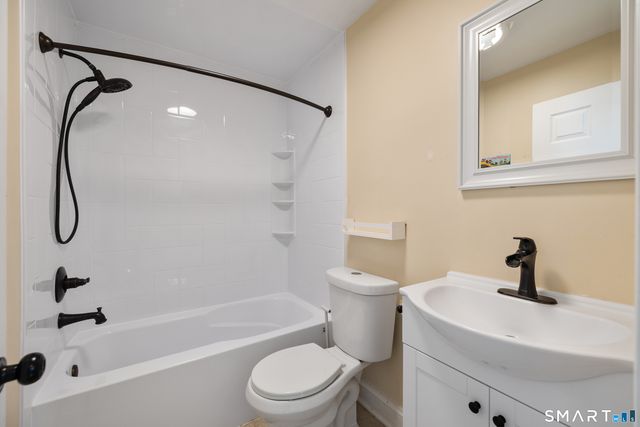 581 High Street, Middletown, CT 06457