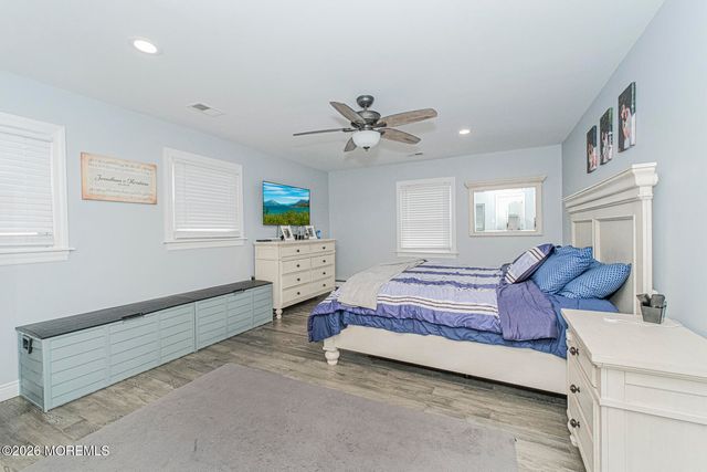 2 Pension Road, Manalapan, NJ 07726