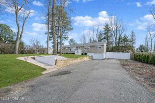 2 Pension Road, Manalapan, NJ 07726