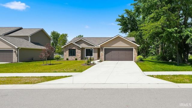 15585 Brimwillow Run, Huntertown, IN 46748