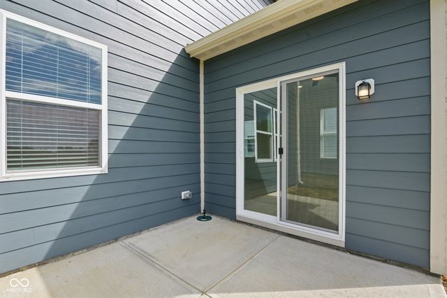 16924 Sandhurst Place, Westfield, IN 46074