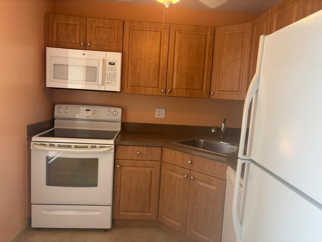 6150 NW 62ND Street 108, Tamarac, FL 33319