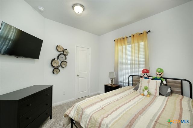305 Stone Water Lane, Jarrell, TX 76537