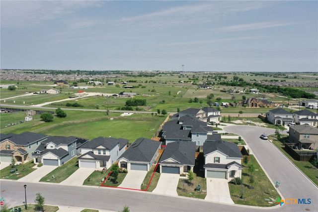 305 Stone Water Lane, Jarrell, TX 76537