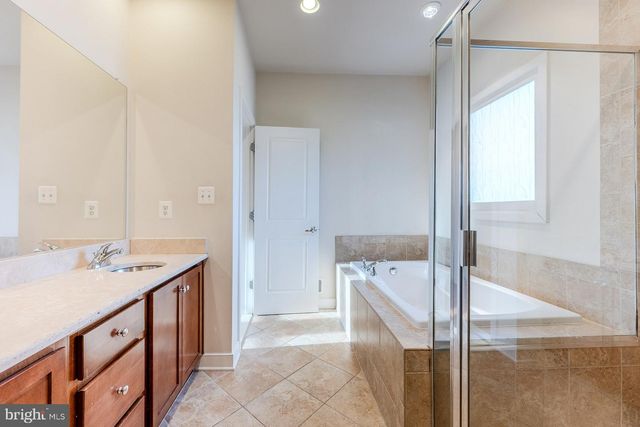 5610 BALTIMORE AVE, Hyattsville, MD 20781