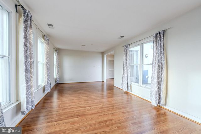 5610 BALTIMORE AVE, Hyattsville, MD 20781