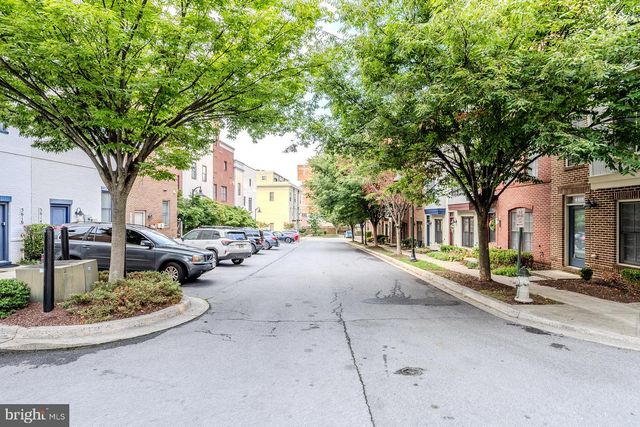 5610 BALTIMORE AVE, Hyattsville, MD 20781