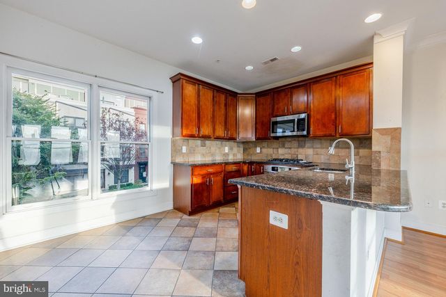 5610 BALTIMORE AVE, Hyattsville, MD 20781