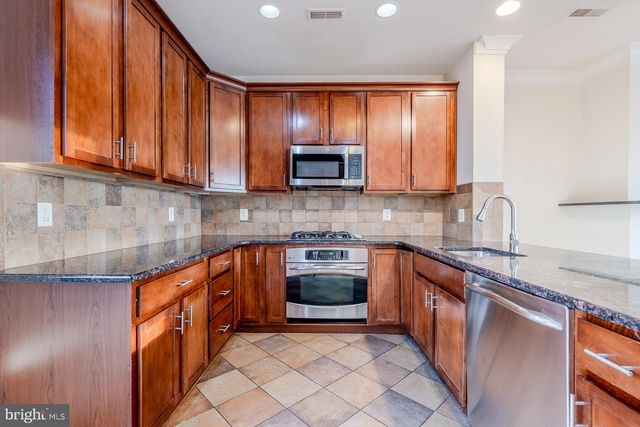 5610 BALTIMORE AVE, Hyattsville, MD 20781