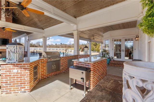 31 Duck Pond Road, Roopville, GA 30170