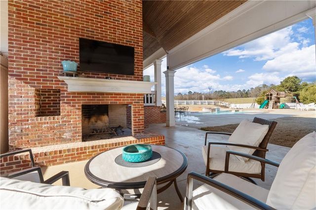 31 Duck Pond Road, Roopville, GA 30170