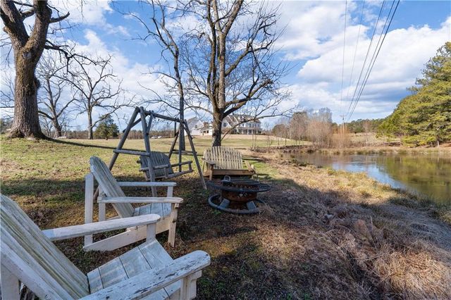 31 Duck Pond Road, Roopville, GA 30170