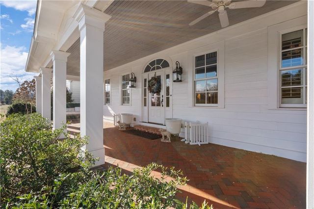 31 Duck Pond Road, Roopville, GA 30170