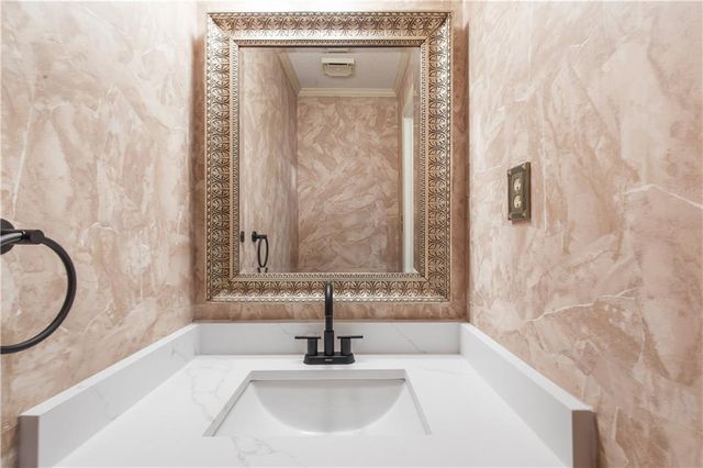 1000 COUNTRY Court, Lawrenceville, GA 30044