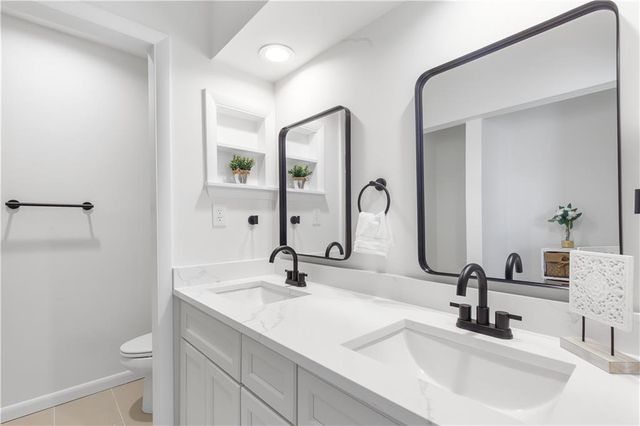 1000 COUNTRY Court, Lawrenceville, GA 30044