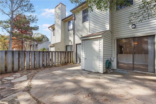 1000 COUNTRY Court, Lawrenceville, GA 30044