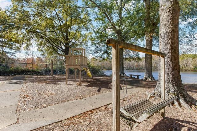 1000 COUNTRY Court, Lawrenceville, GA 30044