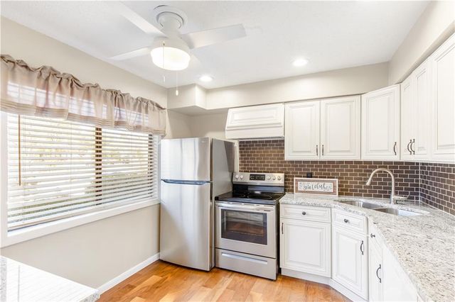 1000 COUNTRY Court, Lawrenceville, GA 30044