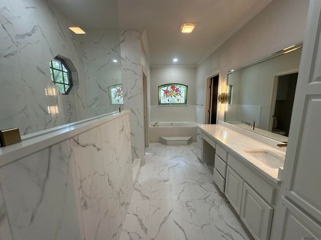17202 Sweet Olive Dr, Saint George, LA 70817