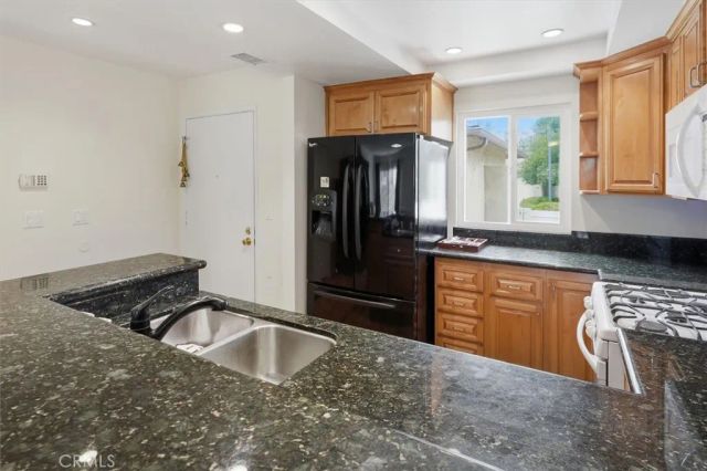 20008 Avenue Of The Oaks, Newhall, CA 91321