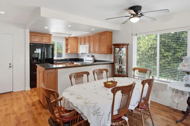 20008 Avenue Of The Oaks, Newhall, CA 91321