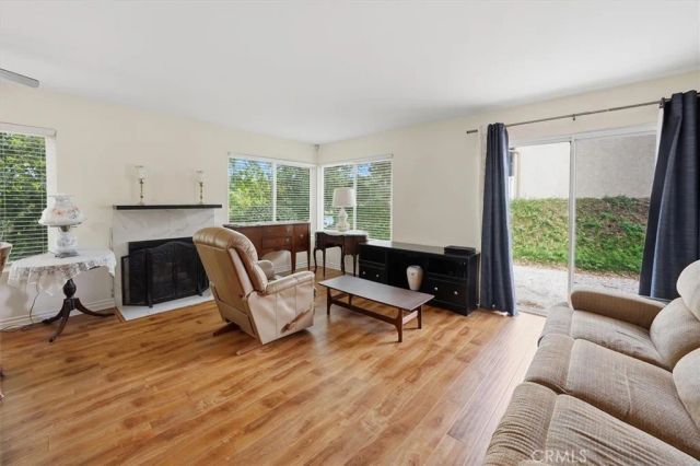 20008 Avenue Of The Oaks, Newhall, CA 91321