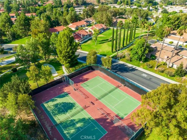 20008 Avenue Of The Oaks, Newhall, CA 91321