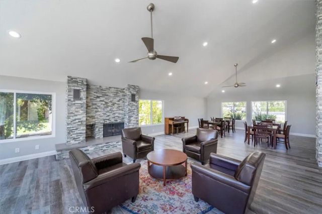 20008 Avenue Of The Oaks, Newhall, CA 91321