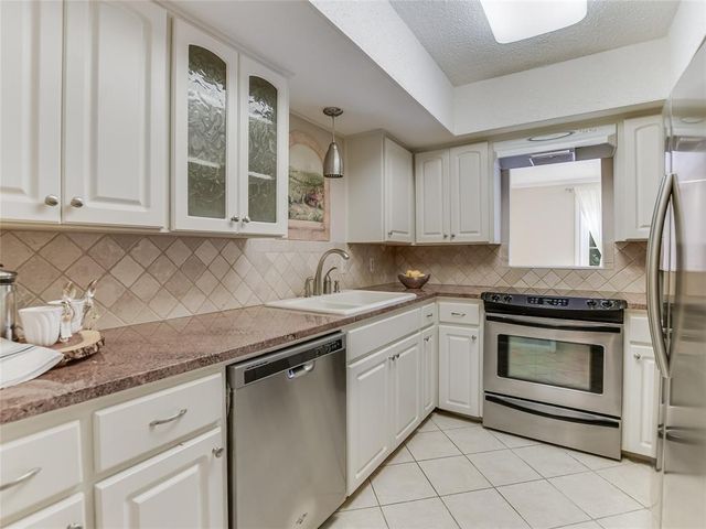 6105 Bullard DR 2, Austin, TX 78757