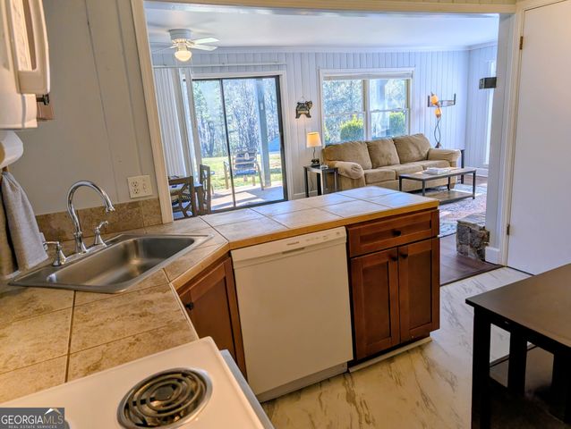 30 Spy Glass Circle Unit J Circle, Dillard, GA 30537