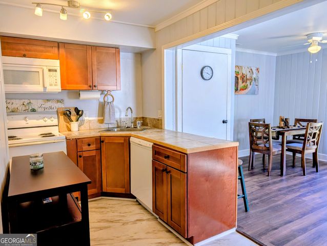 30 Spy Glass Circle Unit J Circle, Dillard, GA 30537