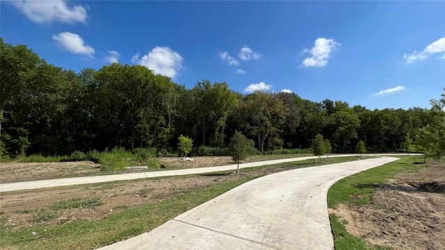 702 Camden Drive, Lavon, TX 75166