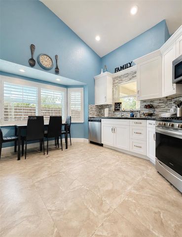 12224 NW 30th Mnr, Sunrise, FL 33323