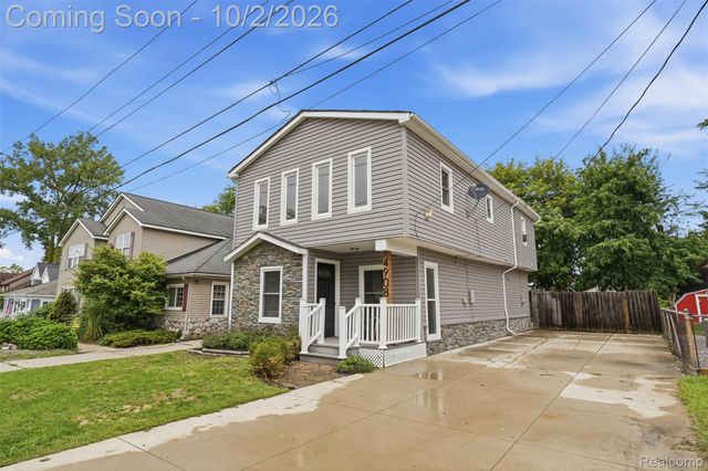 4908 Lakeview Avenue, West Bloomfield Charter Township, MI 48324