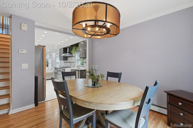4908 Lakeview Avenue, West Bloomfield Charter Township, MI 48324