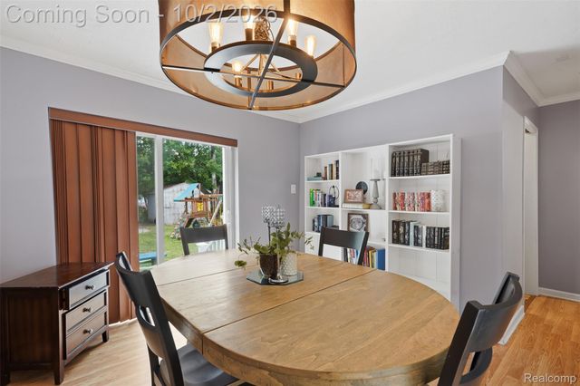 4908 Lakeview Avenue, West Bloomfield Charter Township, MI 48324