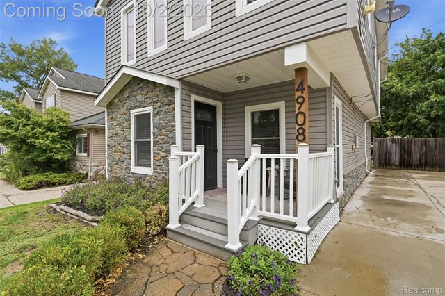 4908 Lakeview Avenue, West Bloomfield Charter Township, MI 48324