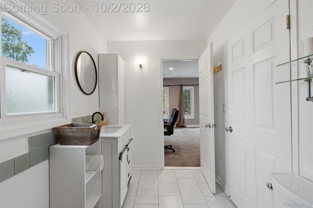 4908 Lakeview Avenue, West Bloomfield Charter Township, MI 48324